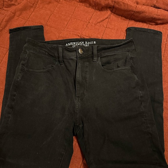 American Eagle Outfitters Black High- Rise Jeggings- size 8 - Picture 2 of 5